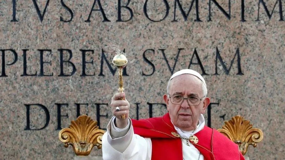 Papa Francisco: firmó una orden. Ahora los miembros de la Iglesia deberán denunciar los abusos sexuales