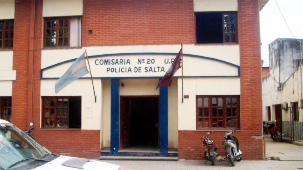 Policía le pedía favores sexuales a cambio de protección para su novio detenido