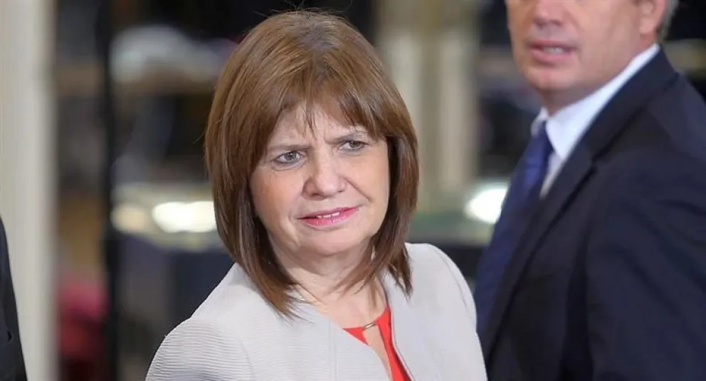 Piden juicio político para Bullrich