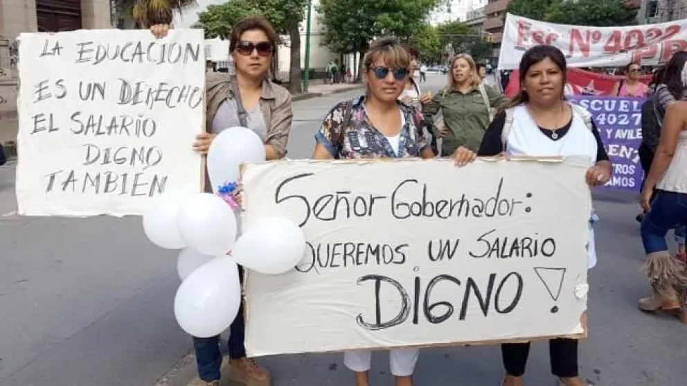 Sigue el conflicto: el docente que no trabaja será sancionado