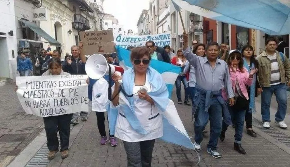 Atención: docentes convocaron a un paro nacional para mañana