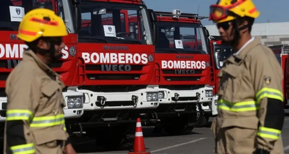 VIDEO. Dramático: rescataron a un bebé de un desagüe