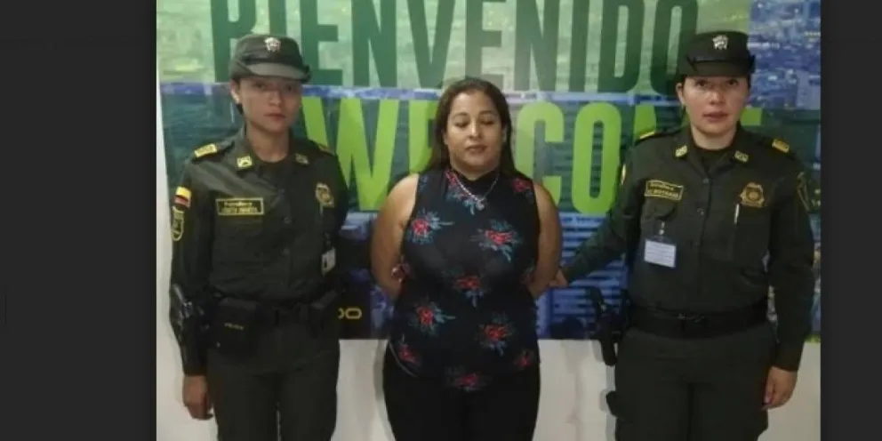 Transportaba cocaína implantada en su muslo. Foto