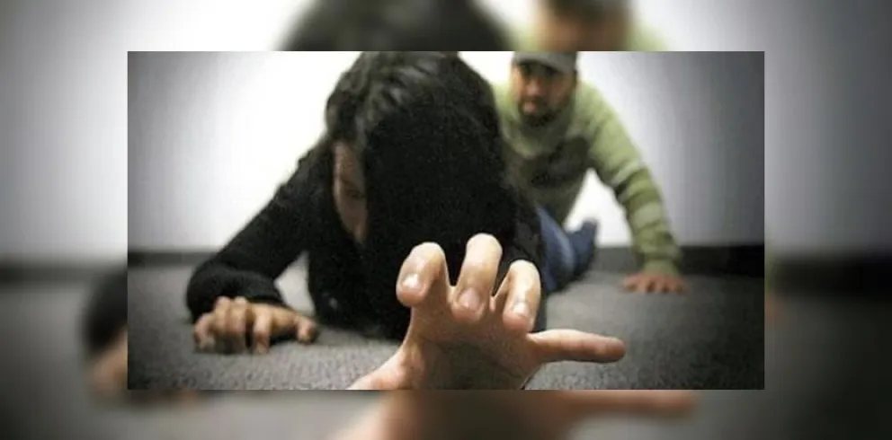 Pedófilo abusó de una adolescente y le ofreció dinero a cambio de su silencio