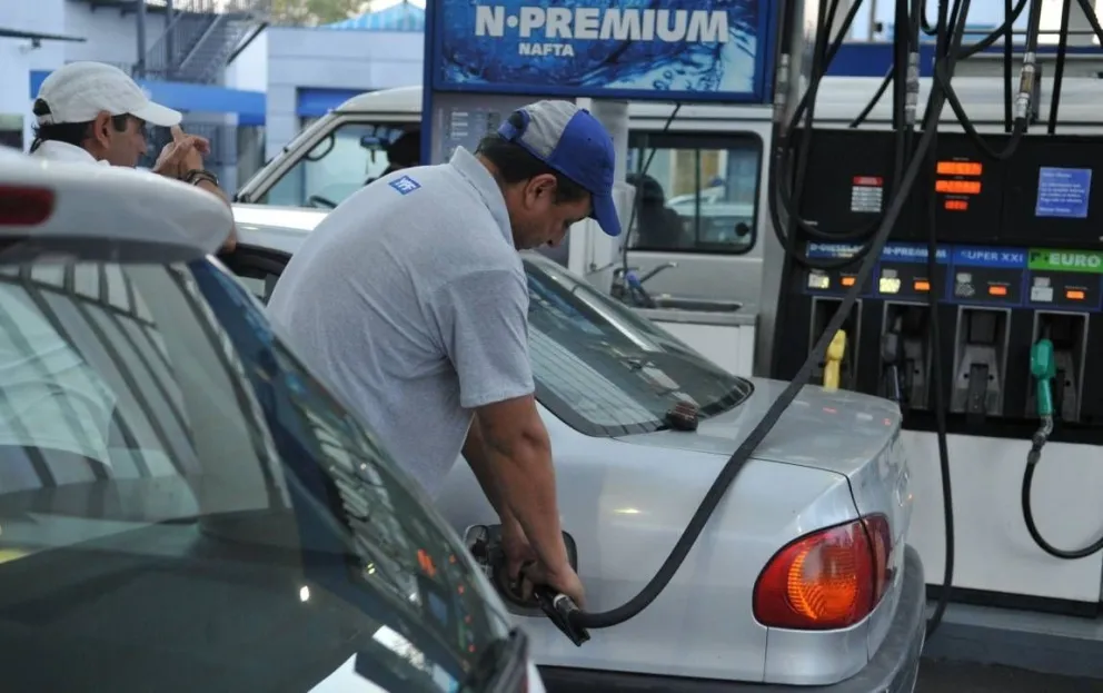 Dolor de bolsillo: ¿sube la nafta en agosto?