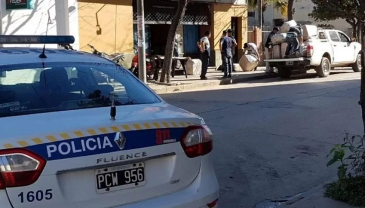 Policia