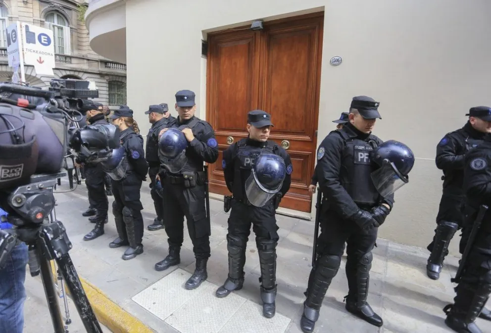 Allanamientos: narcos están hasta las manos