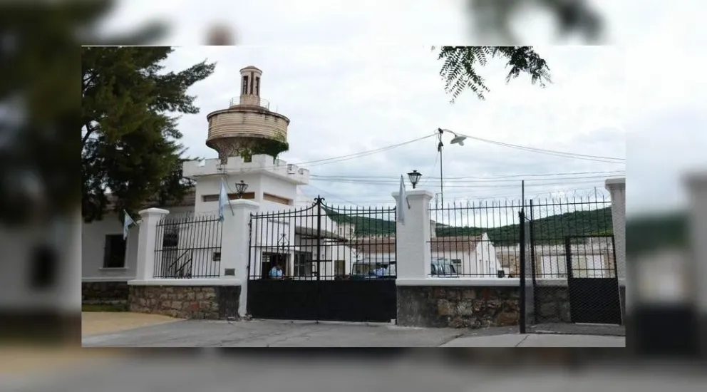 Temor e incertidumbre en el Penal de Villa las Rosas: llegaron guardiacárceles de Tartagal y no los hisoparon