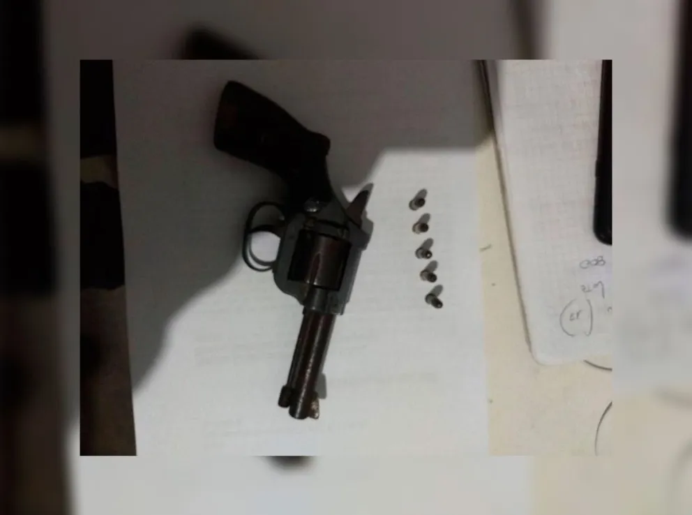 Terrible: changuito de 12 años fue a la escuela con un revólver
