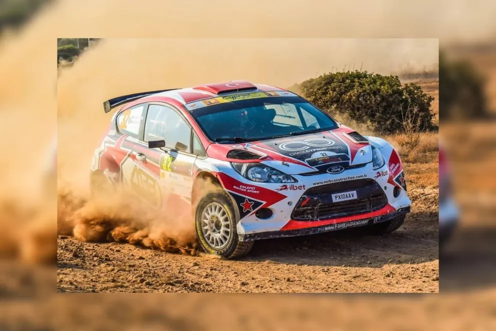 VIDEO. Milagro en pleno accidente en una carrera de rally