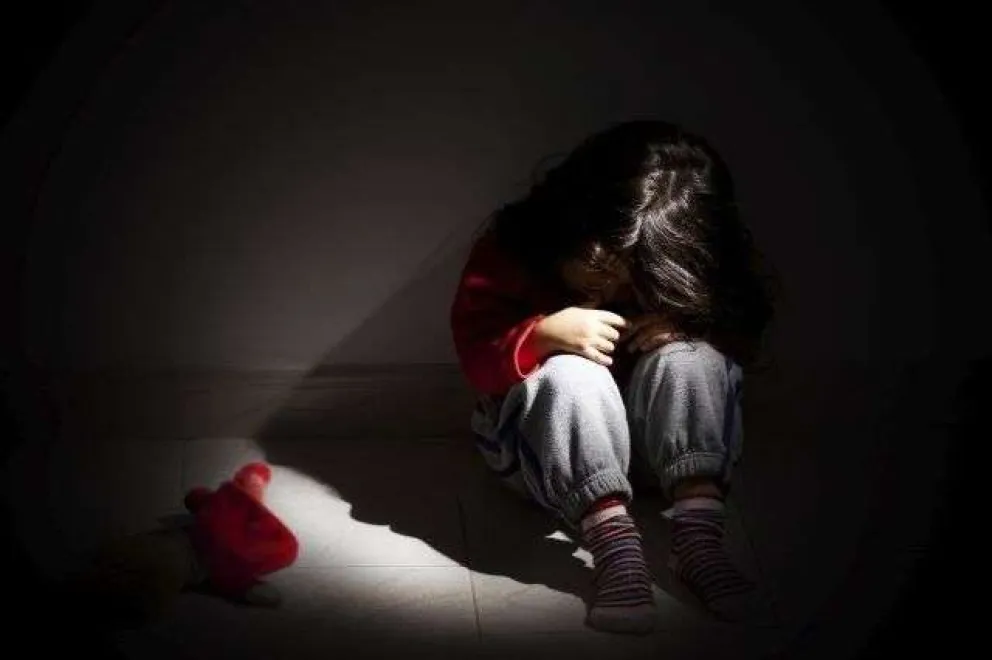 Aberrante: sobornaba a sus nietos para que no contaran que abusaba de su hermanita