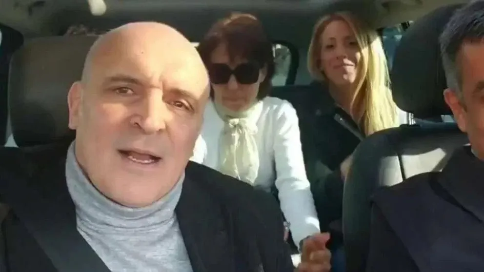 Las redes explotaron tras la actitud y el look de José Luis Espert: VIDEO