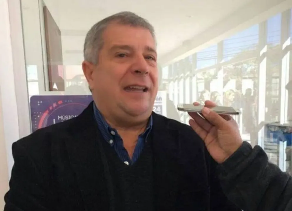 Ángel Causarano entregó el reconocimiento a la charla sobre Diabetes: fue declarada de interés muncipal