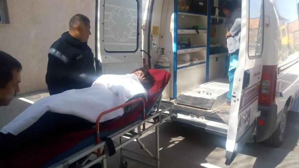 La intendente Rita Carreras terminó en el hospital tras la explosión de una bomba de estruendo