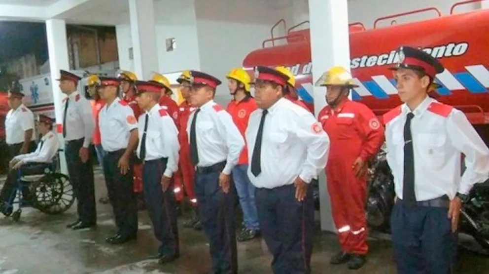 Bomberos de General Güemes pedían recursos para no cerrar el cuartel, pero la Intendente ni apareció