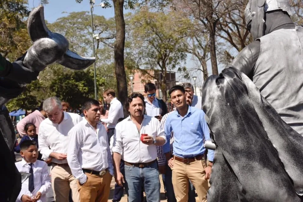 Gustavo Sáenz continúa recorriendo la Provincia