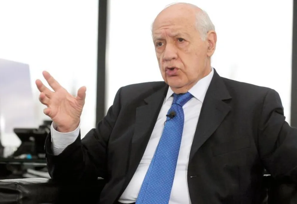 Pulgar arriba: Roberto Lavagna vio con buenos ojos las medidas para controlar el dólar