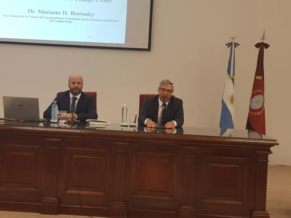 Mariano Borinsky en Salta: disertó sobre la reforma del Código Penal