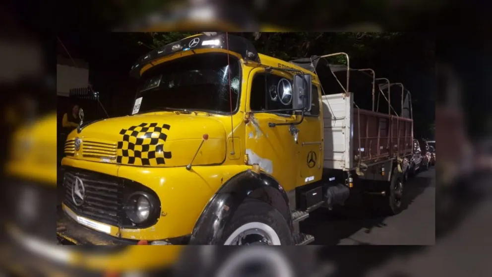 Peregrinos la pasaron mal: los hinchas de Central Norte les rompieron sus vehículos