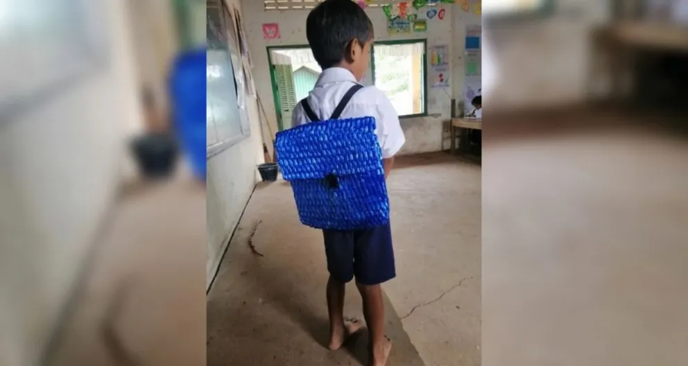 Amor de padre: no tenía plata para comprarle una mochila a su hijo, y le fabricó una