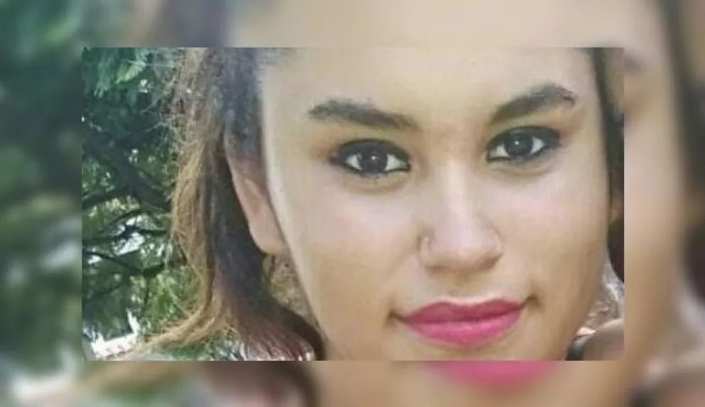 Habló la madre de Karen: "Si mi hija tiene una enfermedad de transmición sexual SAETA es culpable"