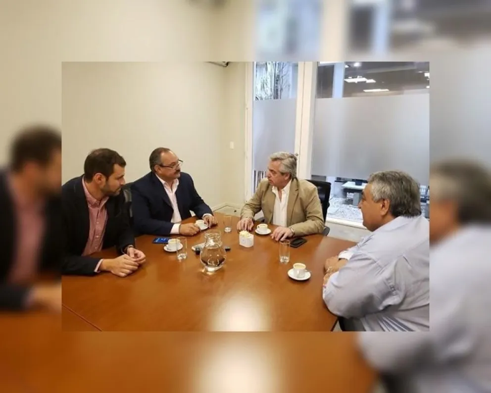 ¿Con la mente en las elecciones generales? El peronismo salteño se reunió con Alberto Fernández