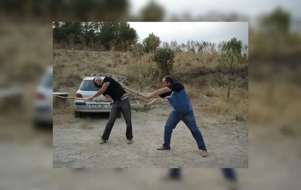 VIDEO. Violencia al palo: vendedores callejeros se dieron con de todo en pleno centro salteño