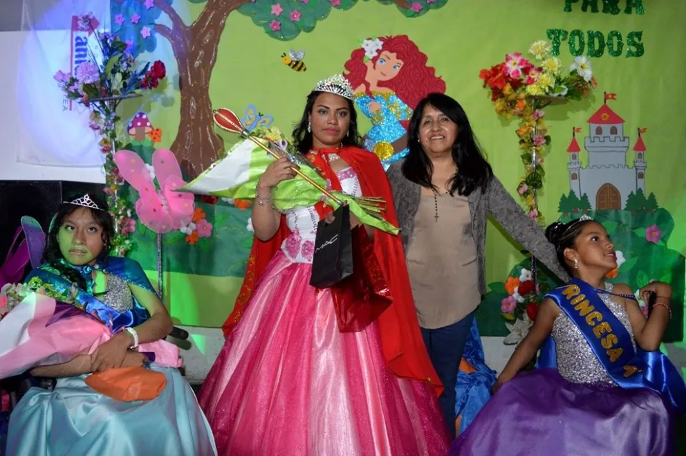 Una nueva reina de la primavera fue coronada
