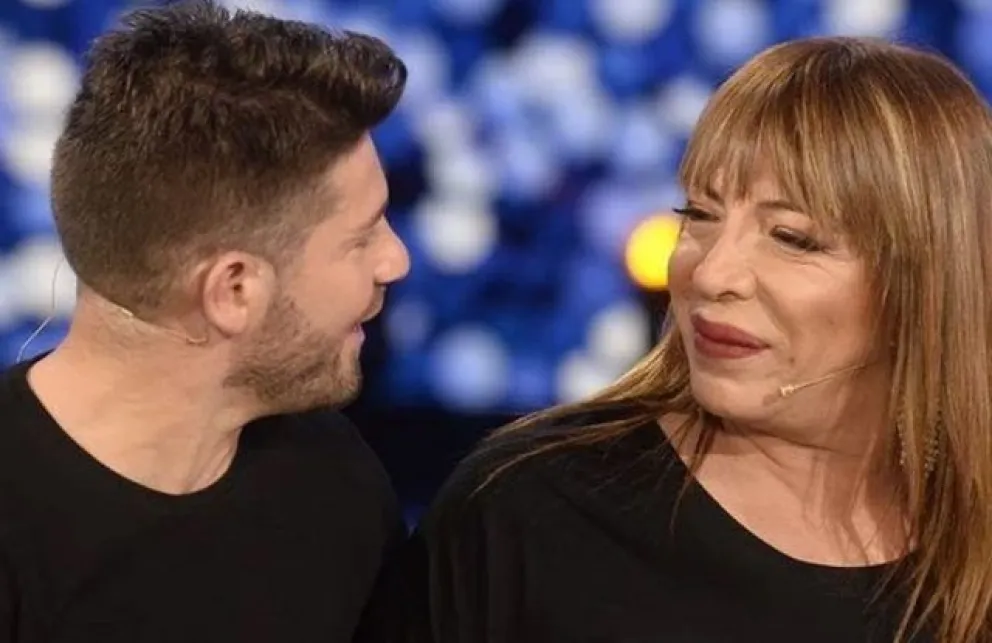 ¡FOGOSA! Lizzy Tagliani reveló lo que muchos quieren saber: así fue su primer encuentro íntimo con Leo