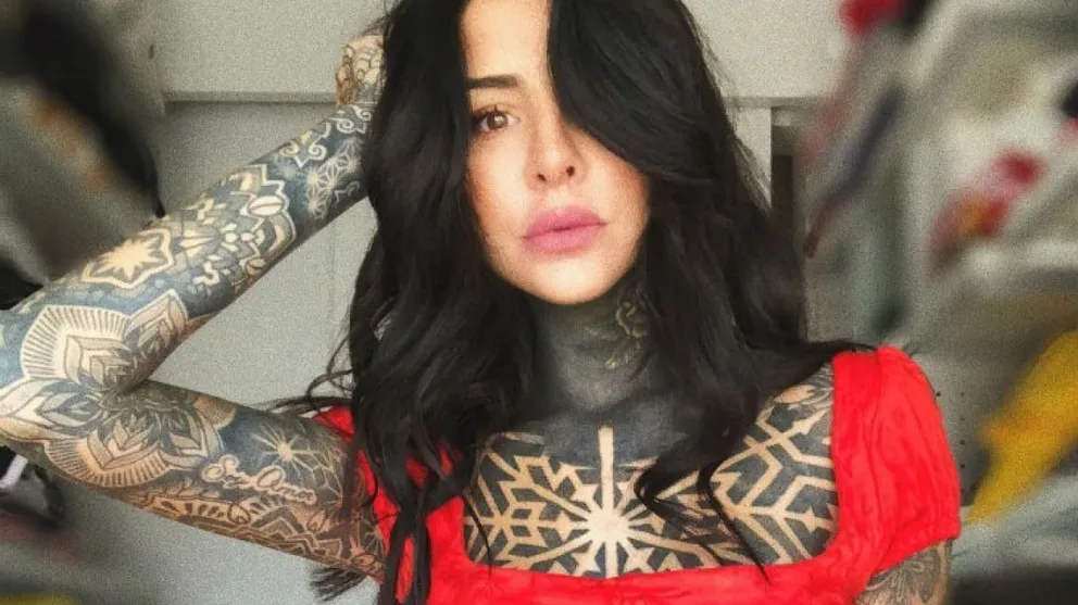 Después de Luciano Castro, las fotos hot de Cande Tinelli son virales: polémica, audaz y hermosa