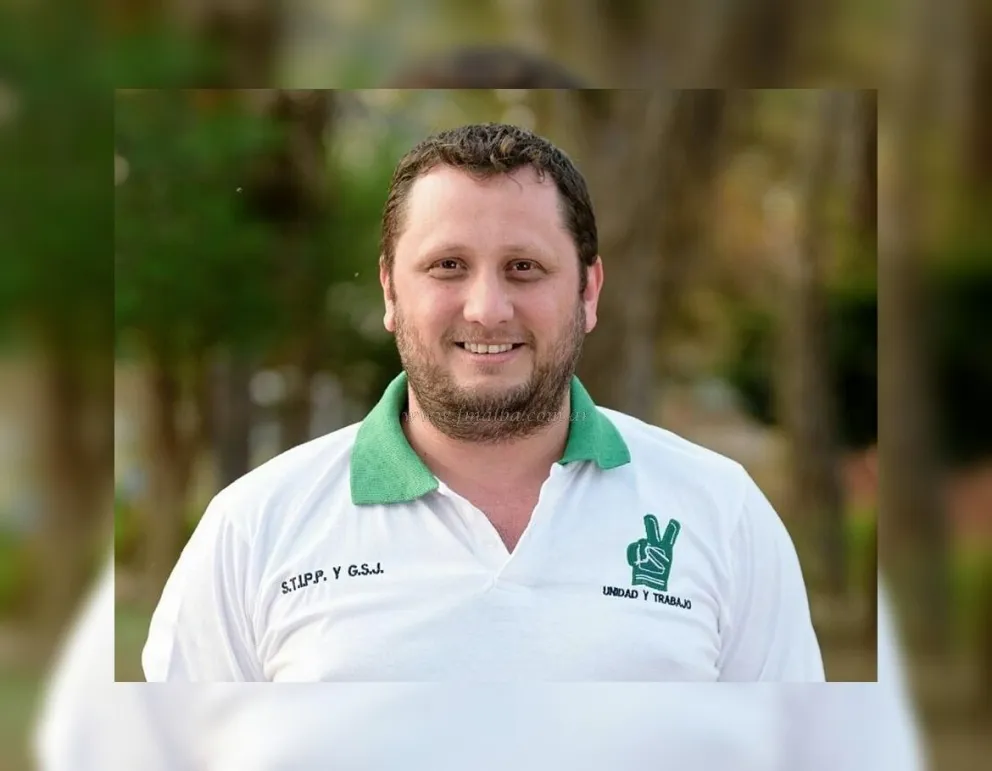 Sebastián Barrios, secretario del Sindicato de Petroleros no descarta que haya aumento de combustible