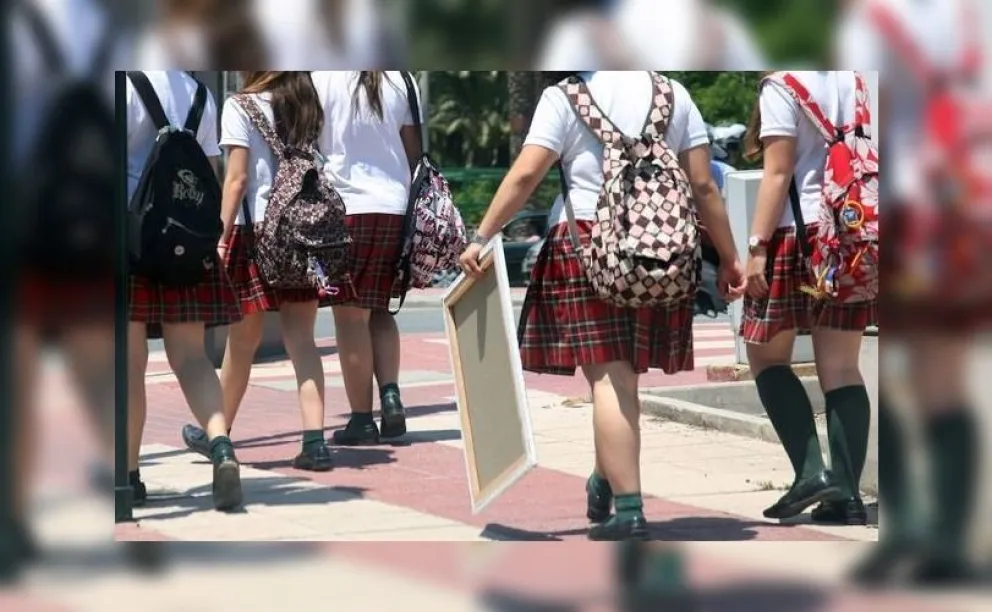 Los colegios salteños le dicen adiós a las faldas en los uniformes