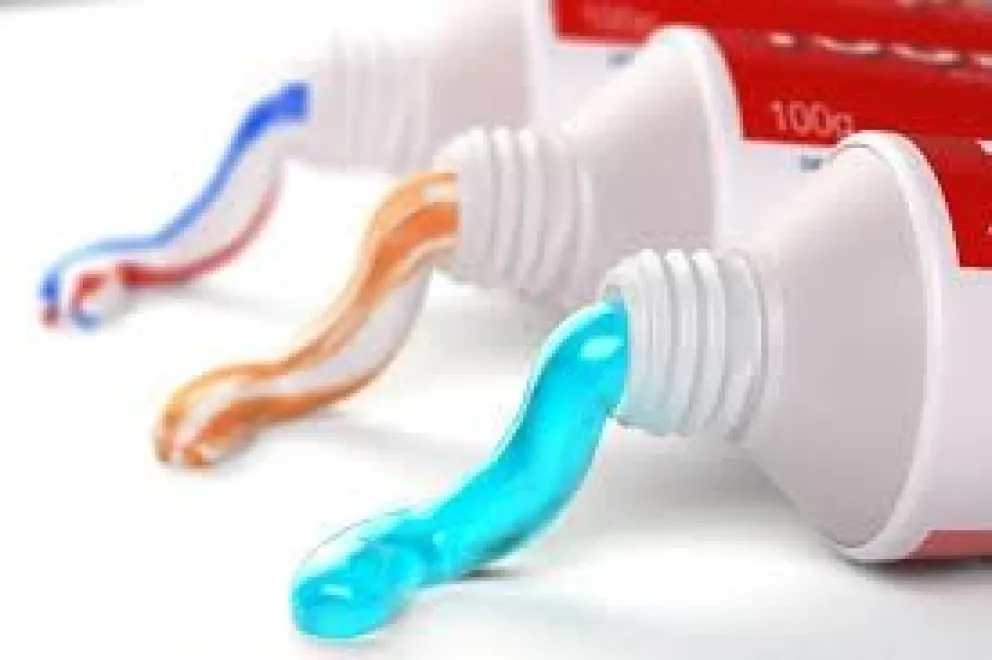 Alertan por nueva moda peligrosa: el boom de ponerse pasta de dientes en los genitales