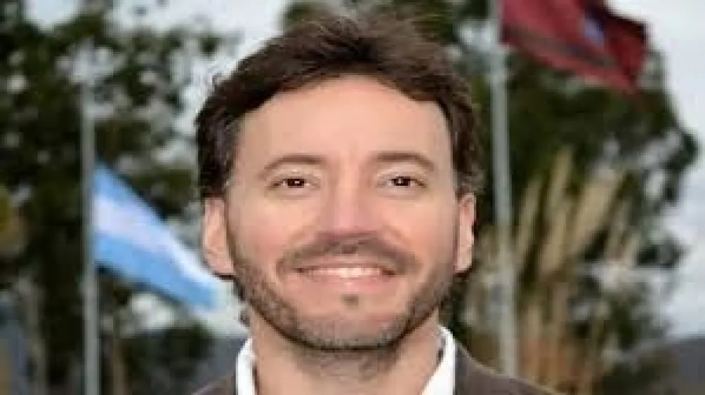 Martín del Frari explica las razones de su enojo y dice que jamás se iría del Partido de la Victoria