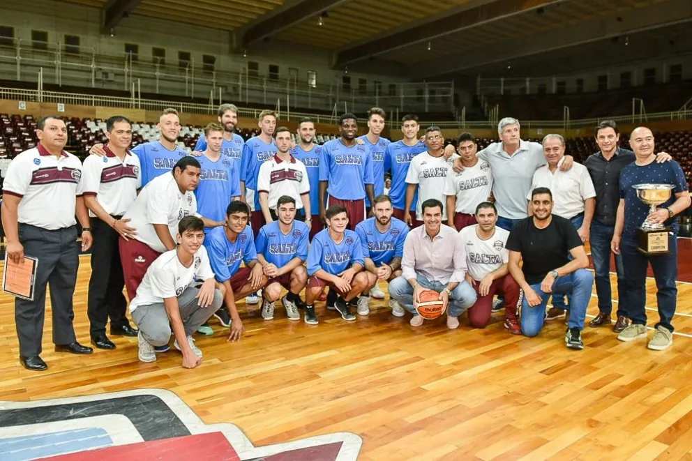 Histórico desempeño de Salta Basket: Juan Manuel Urtubey felicitó al equipo