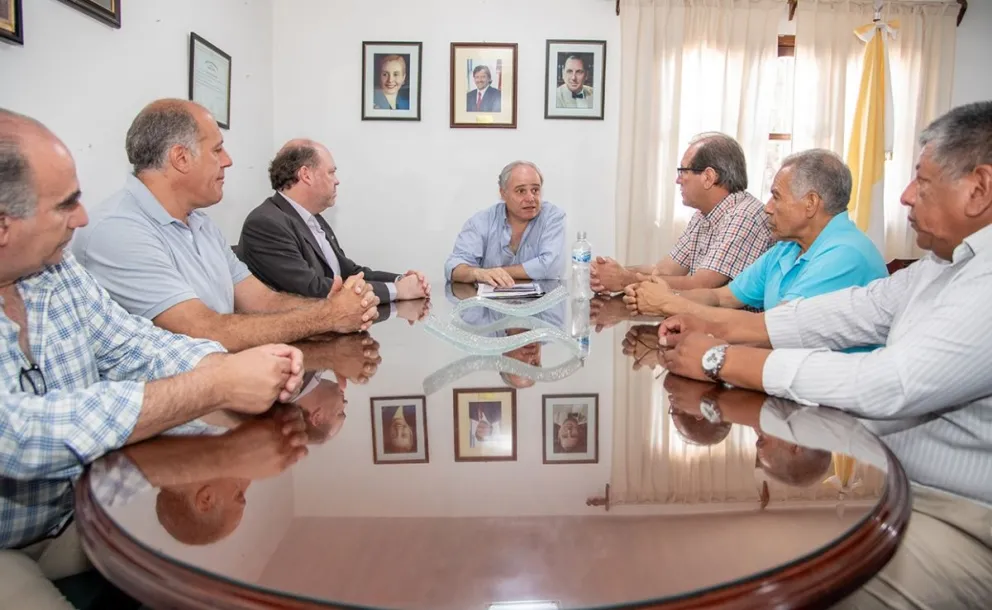 Matinée en Salta: Matías Cánepa en busca de lugares seguros chicos de 14 y 17 años