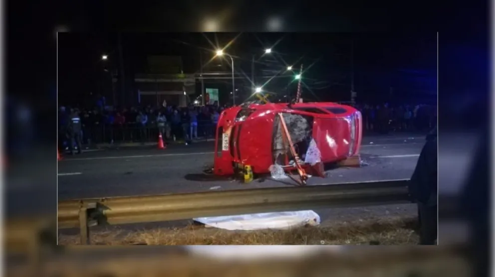 VIDEO. Terror en Chile: un auto embistió a manifestantes y mató a un nene y un adulto