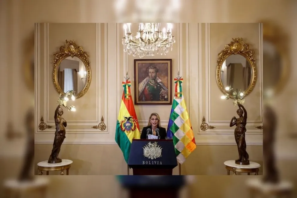 Áñez: “No aceptaré otra salida que no sean las elecciones”
