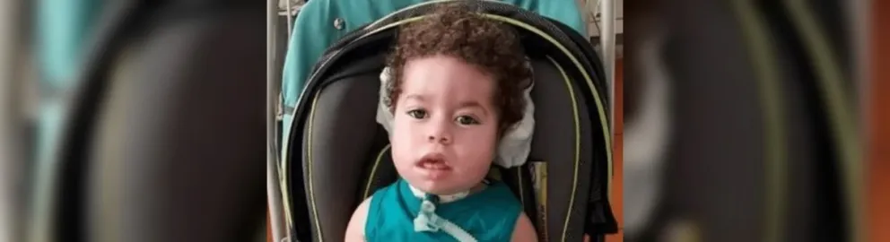 Sin palabras: se gastó la plata del tratamiento para su hijo en viajes, y este murió