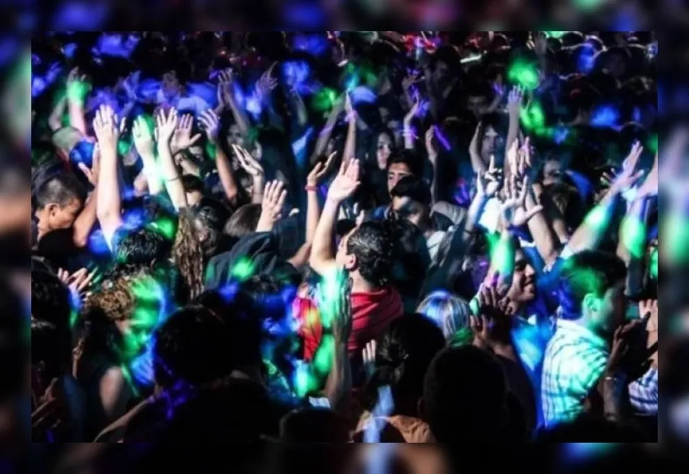 Embarcación: un grupo de egresados estaba a pura música, llegó la Policía, y todo terminó mal