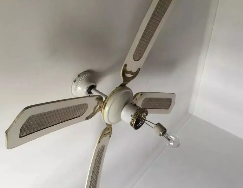 Tartagal: ventilador de techo cayó sobre dos alumnitos