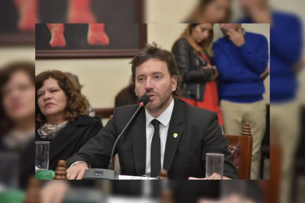 Martín del Frari cumplió su deber cívico: "Salta debe estar alineada"