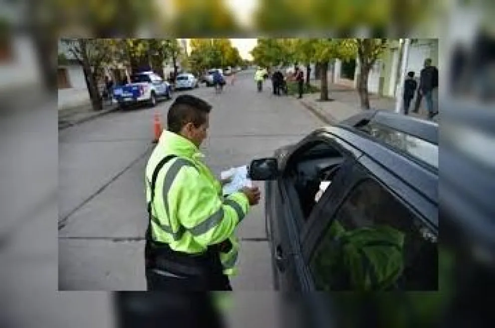 Inconsciencia al volante: 1.100 conductores cometieron infraciones este fin de semana