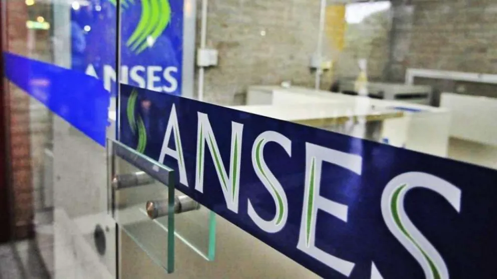 El Gobierno tuvo que sacar plata de los jubilados para financiar otros gastos