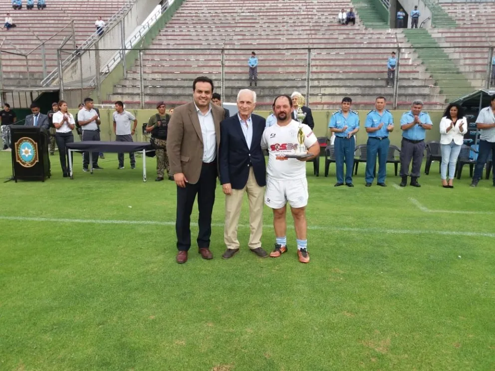 Rugby: Los Infernales, integrado por privados de su libertad, se enfrentaron a un equipo de Gimnasia y Tiro