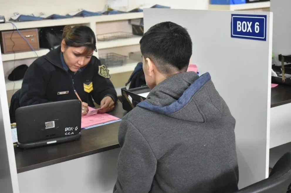 Todo servido para que si no podés ir a votar lo justifiques: conocé dónde y cómo lo debés hacer