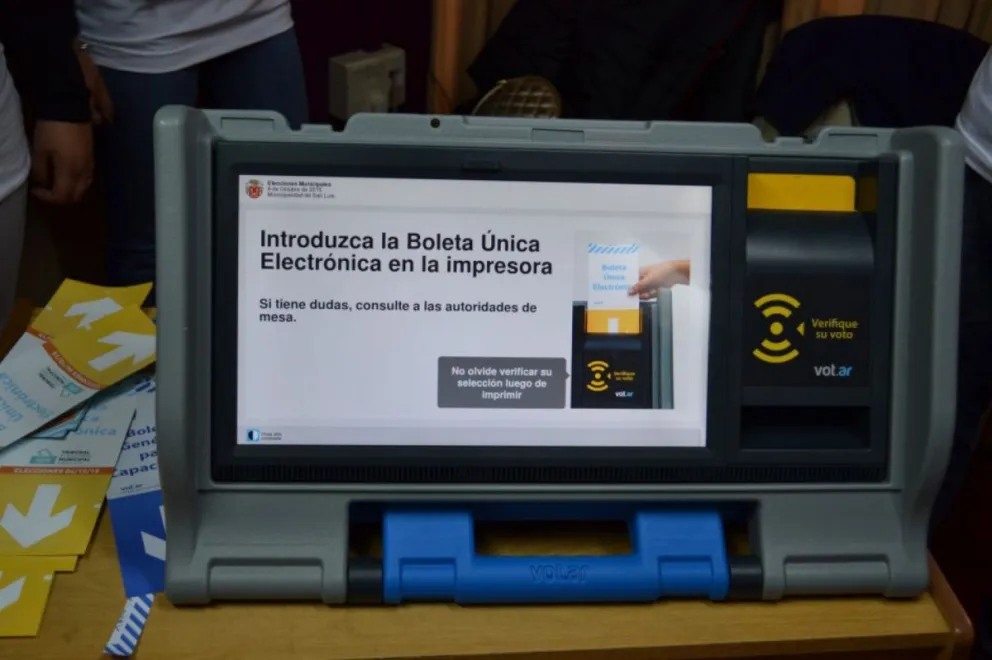Dos frentes políticos piden que sean desafectadas las máquinas encontradas en una vivienda