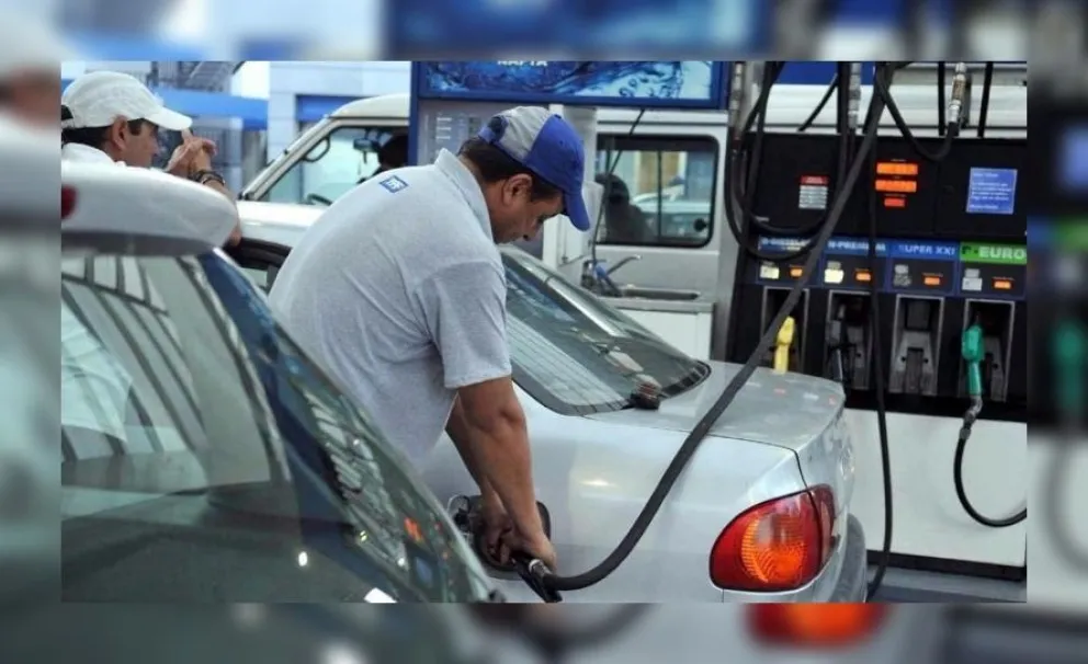 No va más: a partir de medianoche aumentan los combustibles