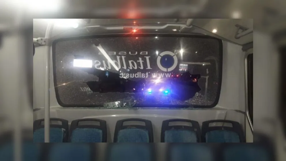 Dañinos: hinchas de Central Norte rompieron un colectivo de SAETA