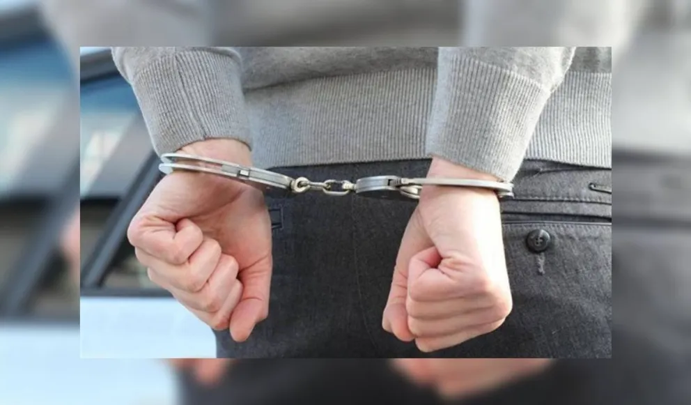 Guardiacárcel loquito: baleó a dos hombres